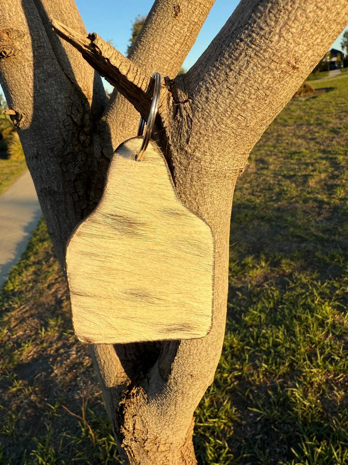 Cattle Tag Cowhide Keyring White Leather Lovers