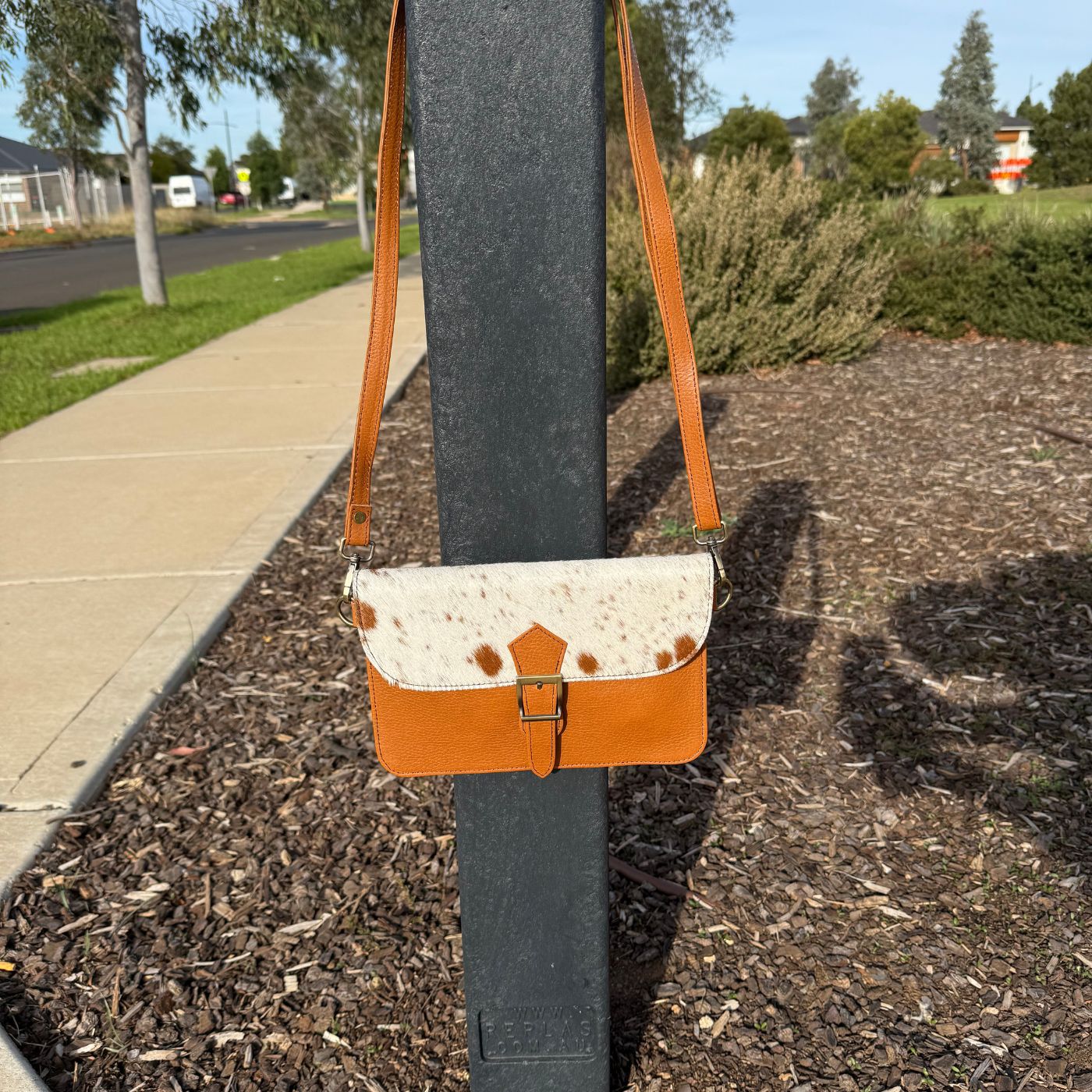 Cowhide Slim Fit Crossbody Leather Purse (New Style) Leather Lovers