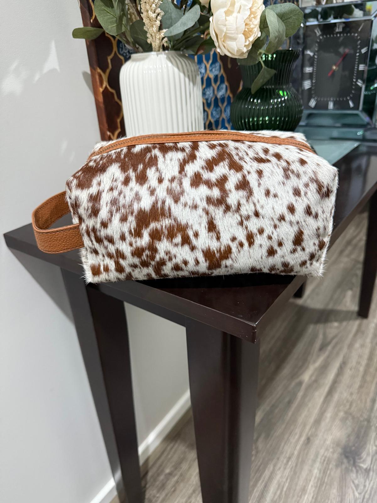 Cowhide Toiletry Bag – Genuine Travel Case Leather Lovers