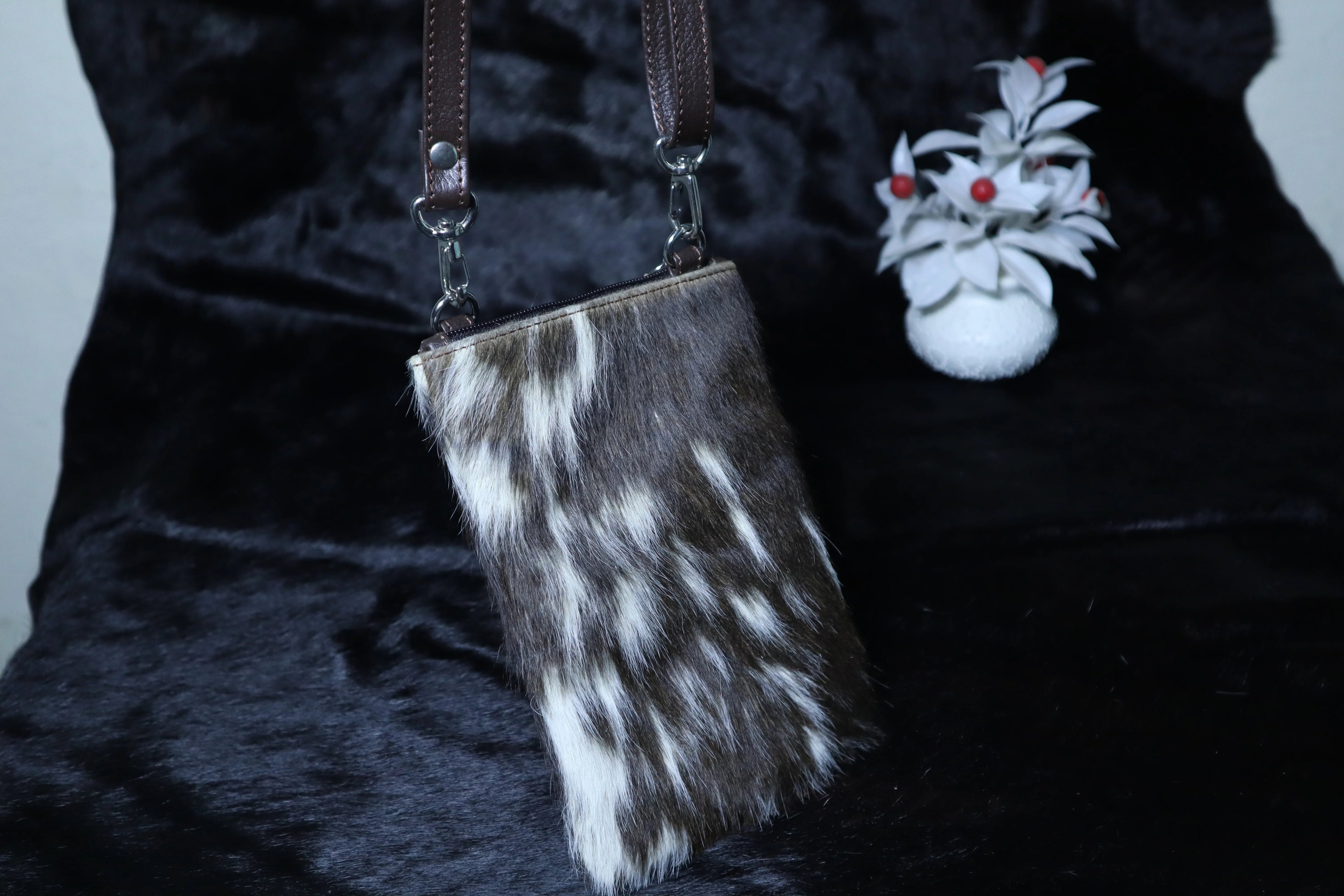 Cowhide Mobile Pouch – Long Crossbody Phone Bag Leather Lovers