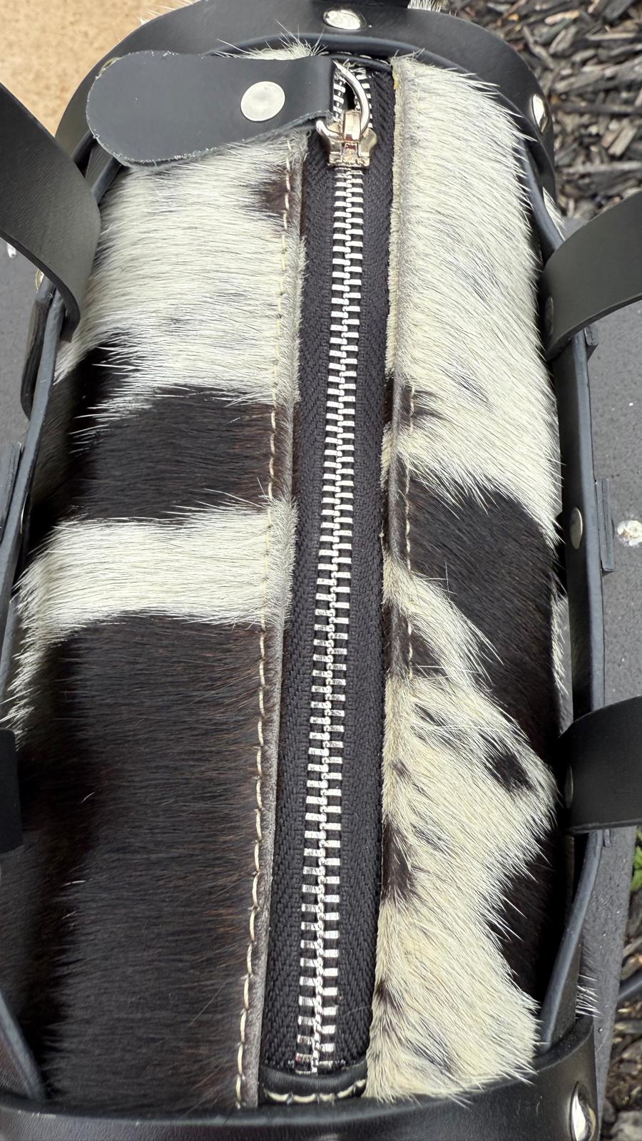 Shell Capsule Cowhide Leather Purse
