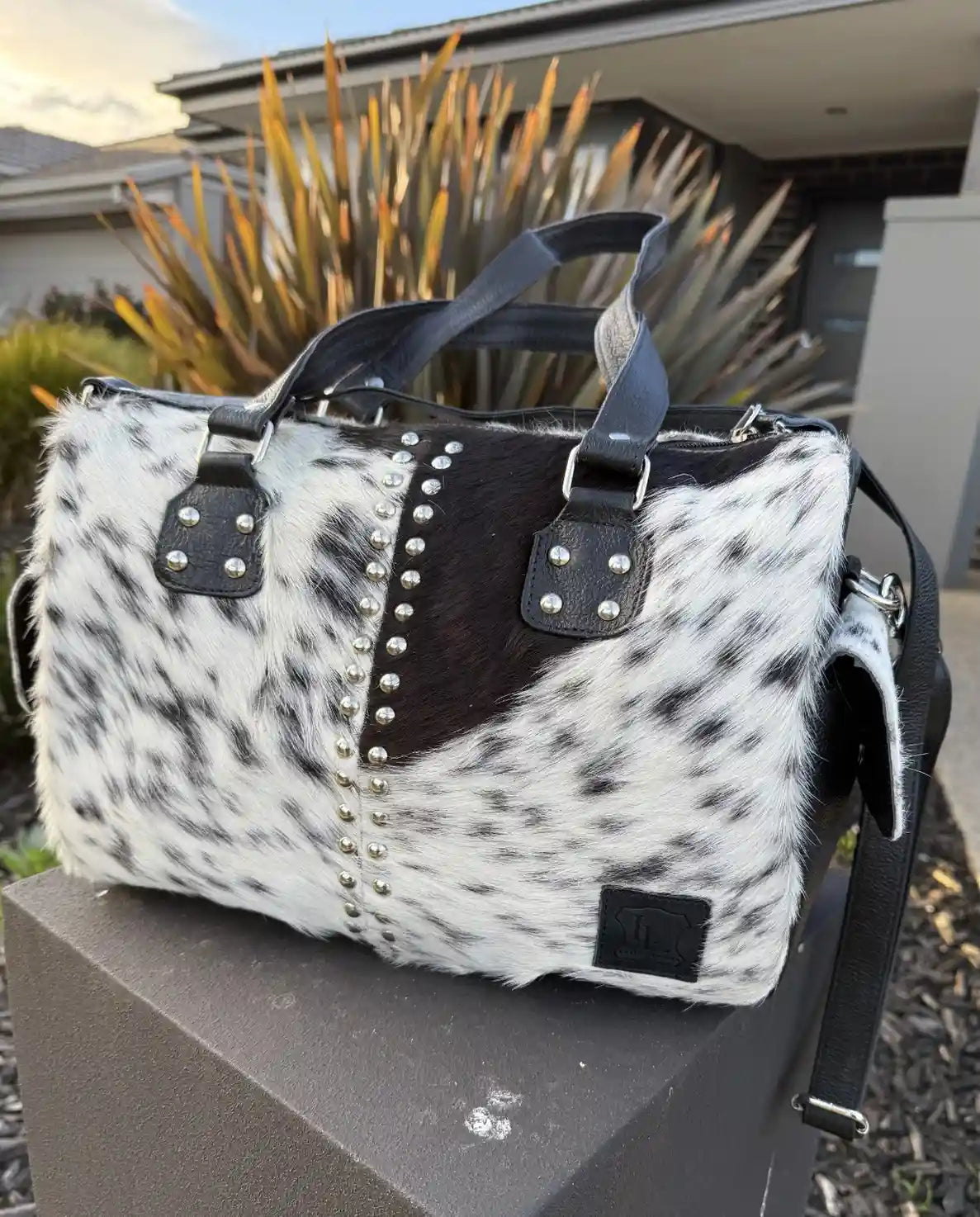 Small Cowhide Duffel Bag – Stylish Travel Bag with Adjustable Shoulder Strap Leather Lovers