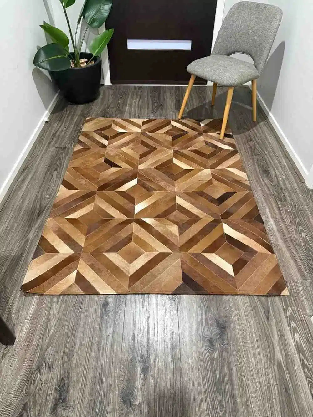 Pet-Friendly Genuine Cowhide Handmade Rug | Durable & Water-Resistant Leather Lovers