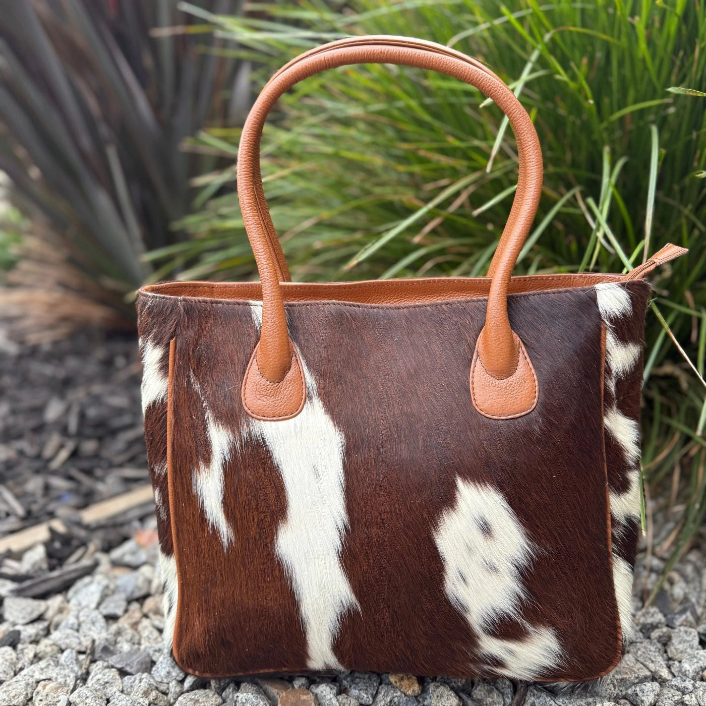 Genuine Cowhide Leather Tote Bag – Stylish Large Handbag for Women Leather Lovers