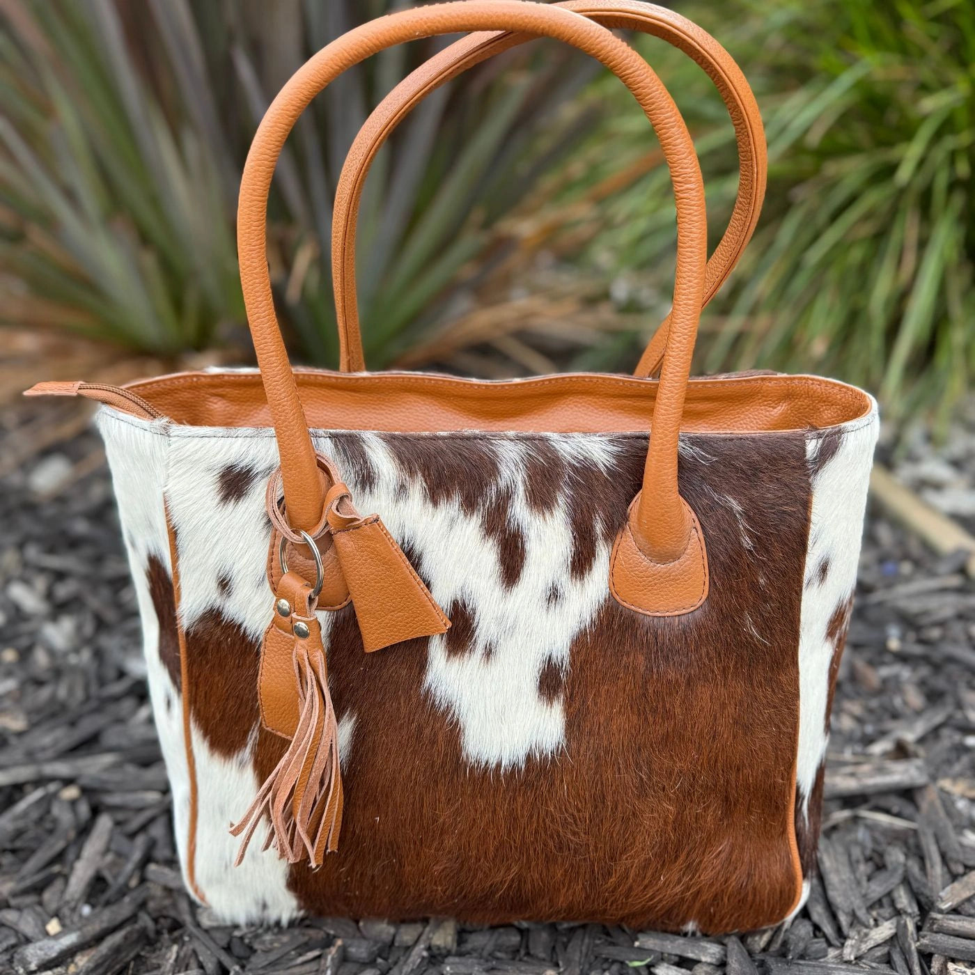 Genuine Cowhide Leather Tote Bag – Stylish Large Handbag for Women Leather Lovers