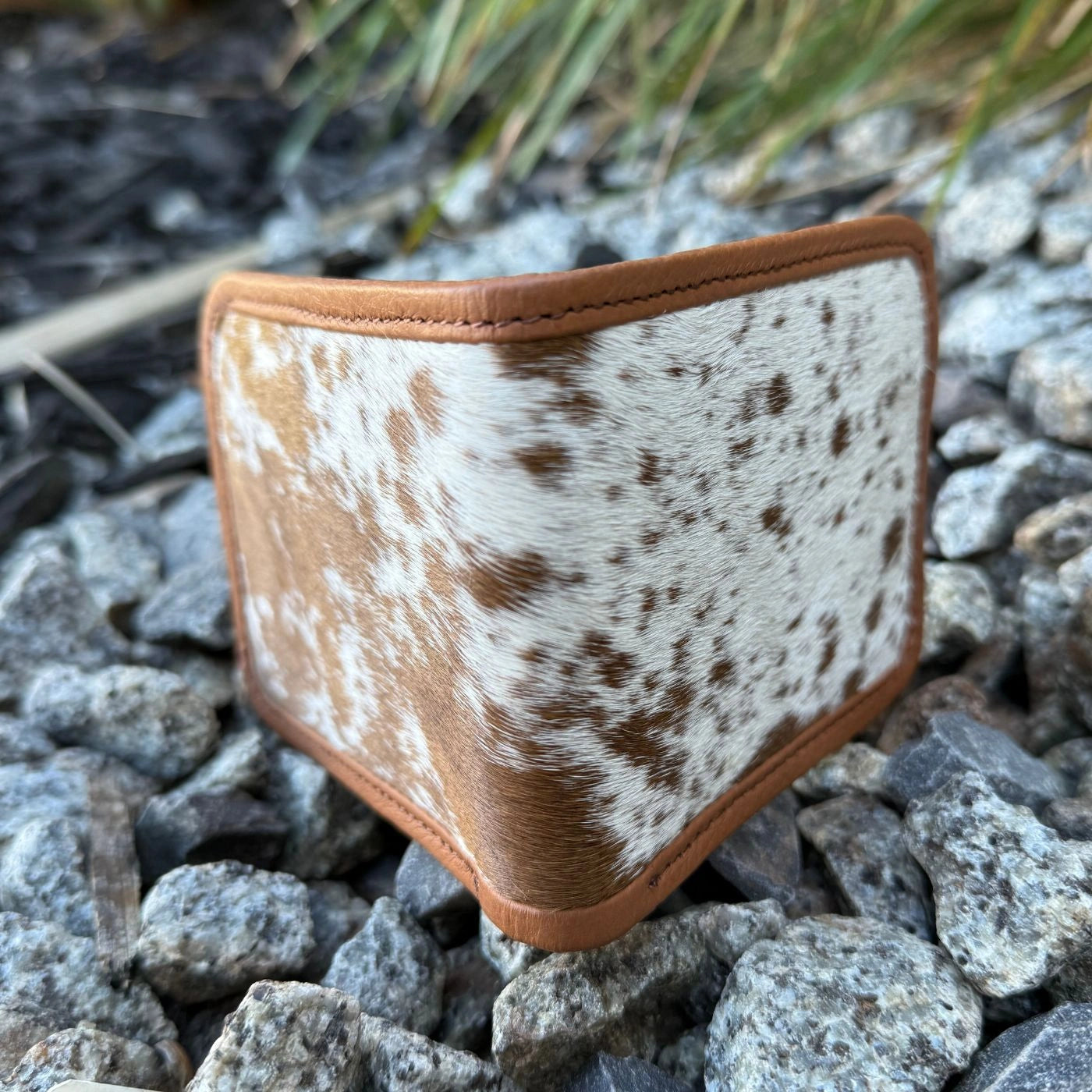 Men’s Cowhide Leather Wallet – Tan | Classic Bifold Design Leather Lovers