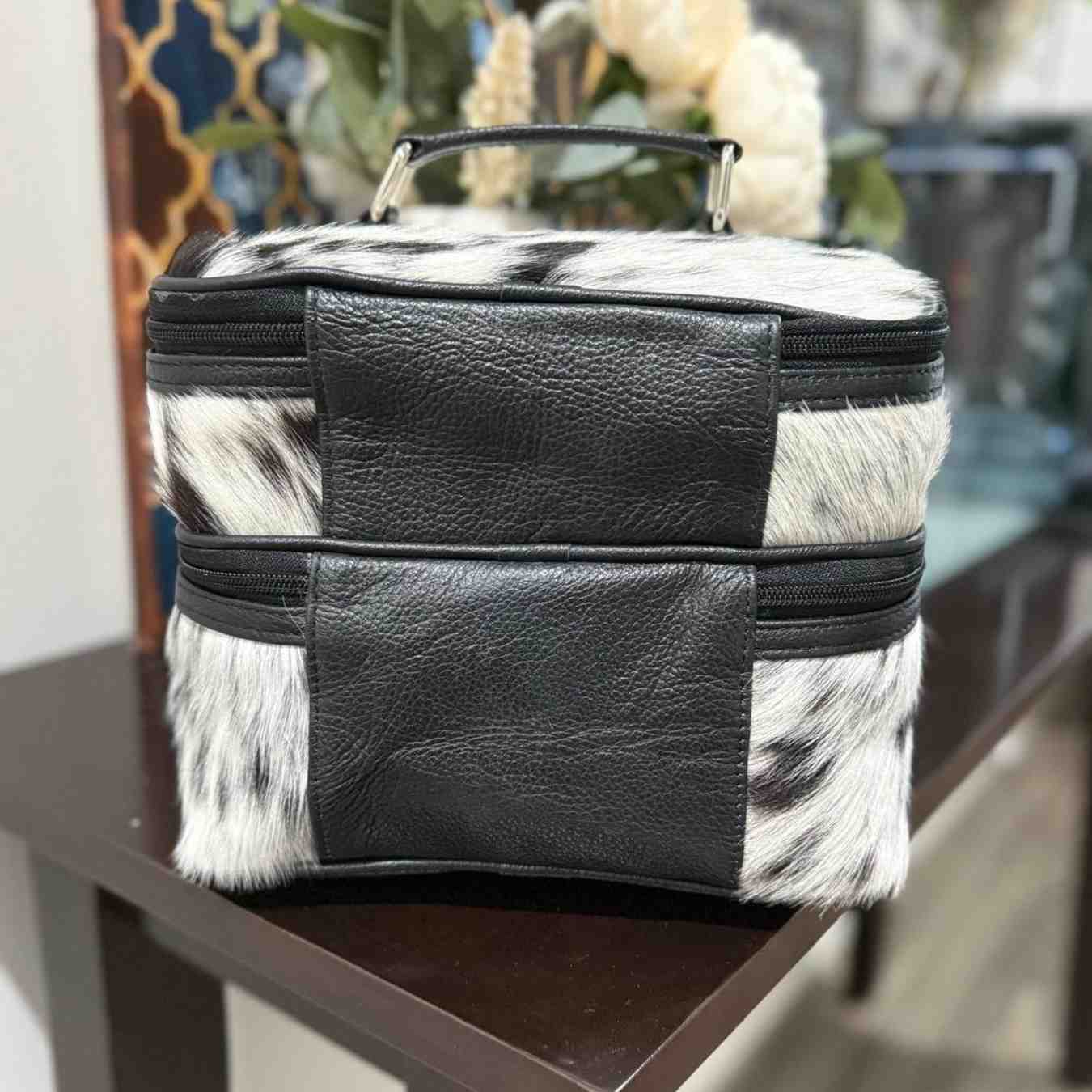 Cowhide Makeup Beauty Box – Cosmetic Case with Mirror