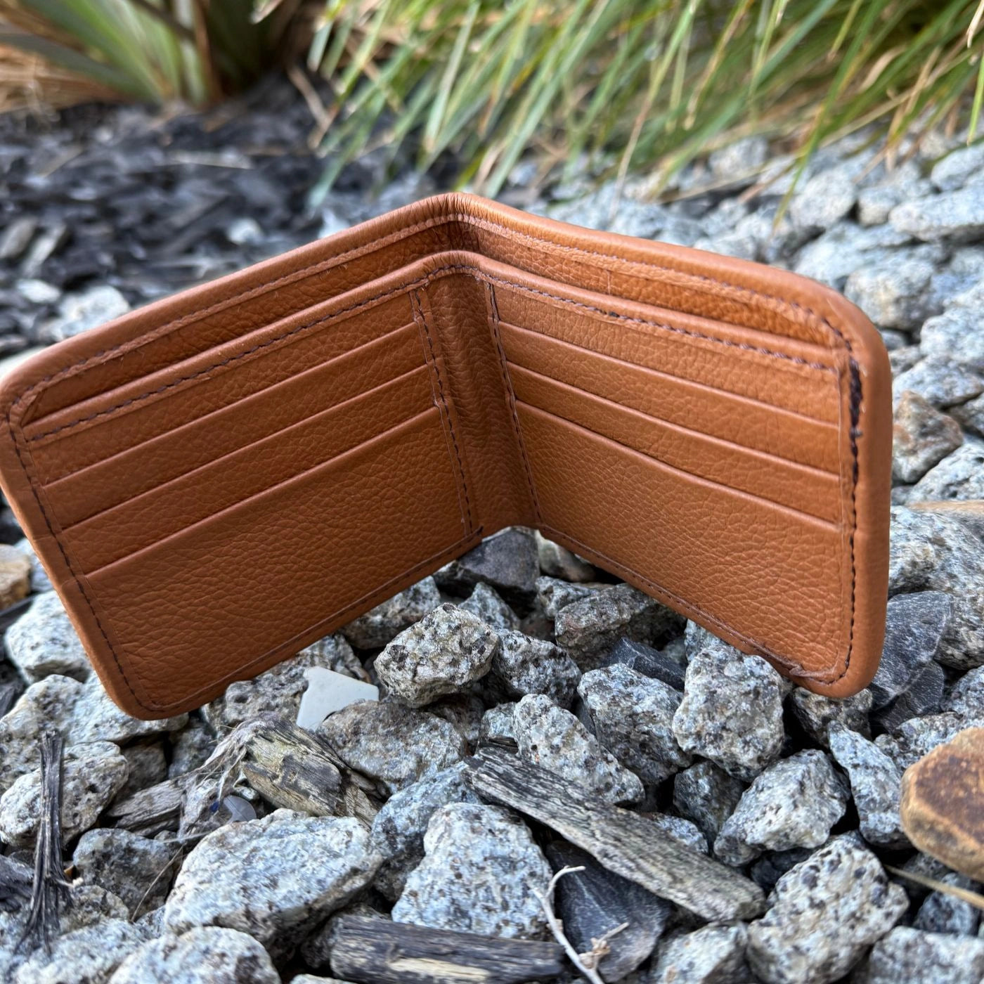 Men’s Cowhide Leather Wallet – Tan | Classic Bifold Design