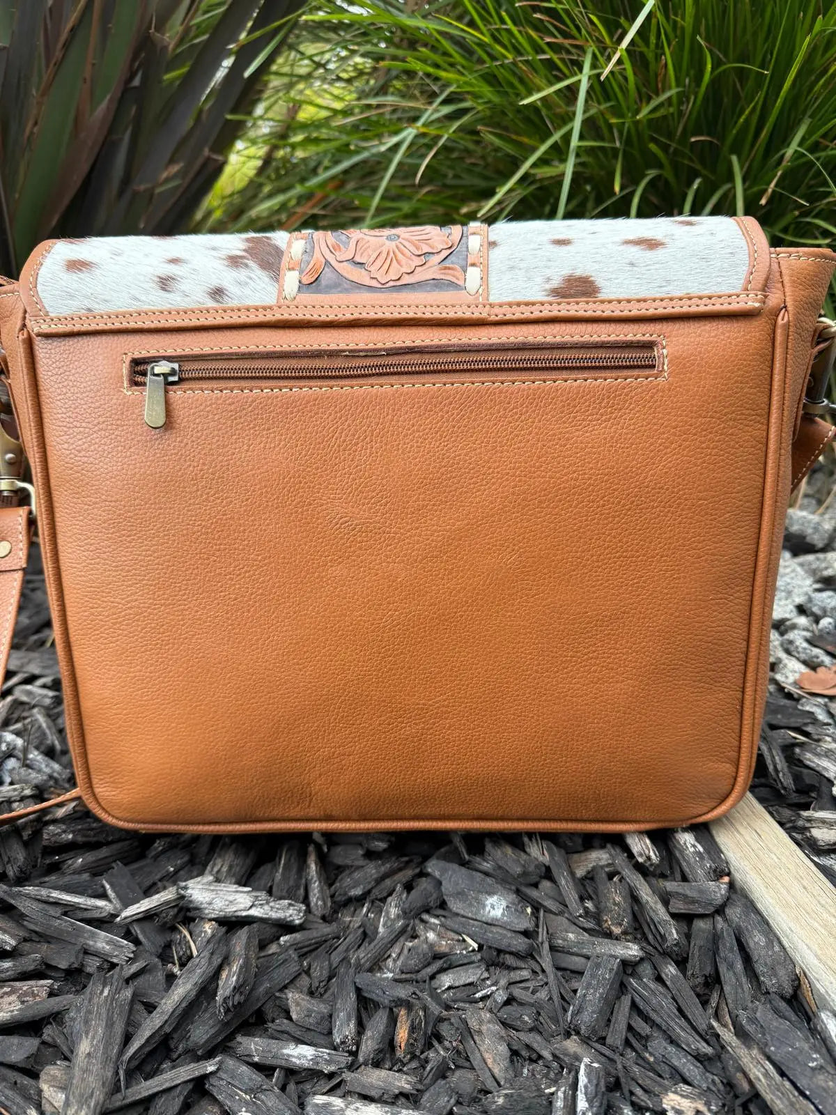 Leather Lovers Cowhide Messenger Laptop Bag