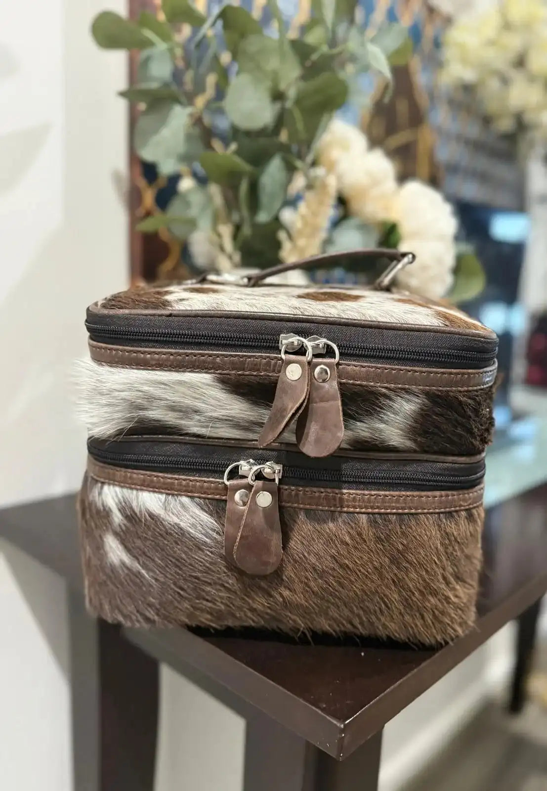 Cowhide Makeup Beauty Box – Cosmetic Case with Mirror