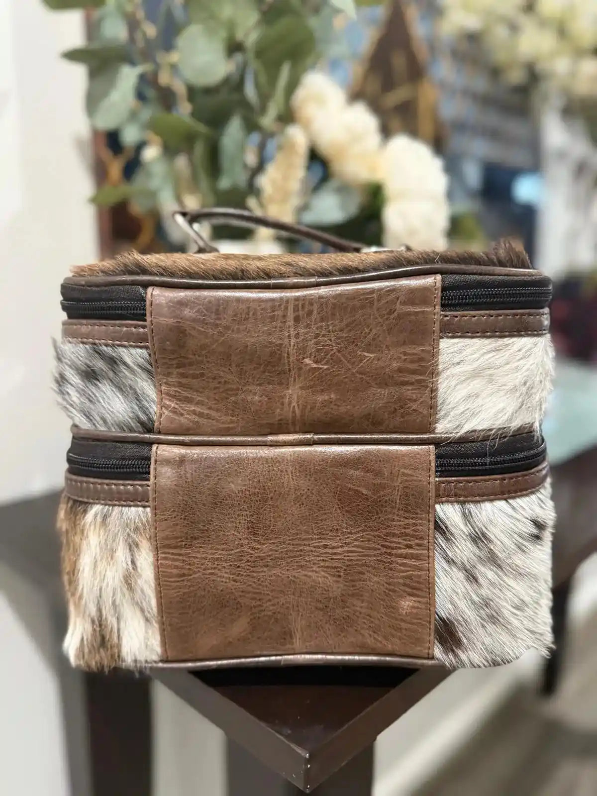 Cowhide Makeup Beauty Box – Cosmetic Case with Mirror