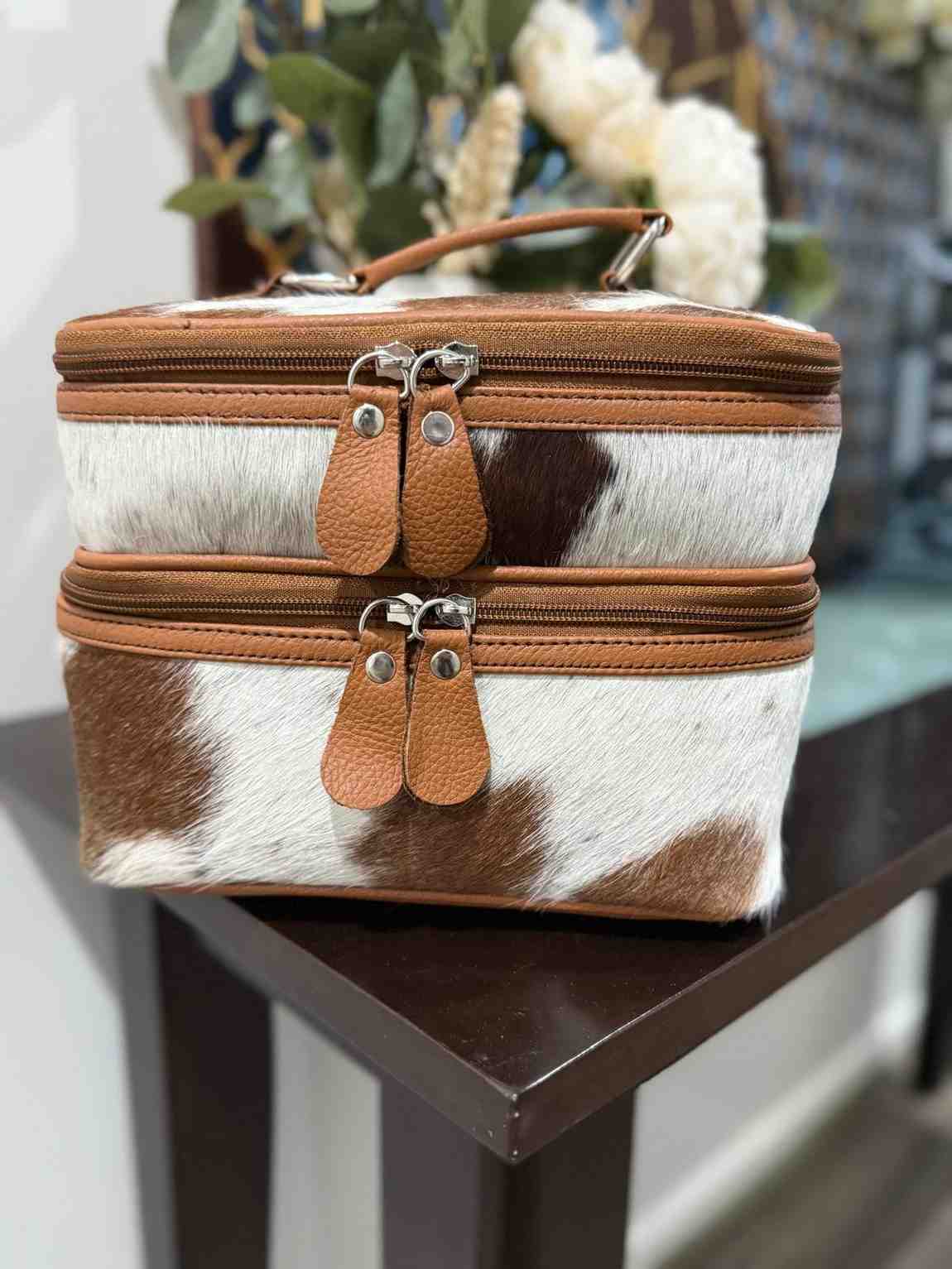 Cowhide Makeup Beauty Box – Cosmetic Case with Mirror