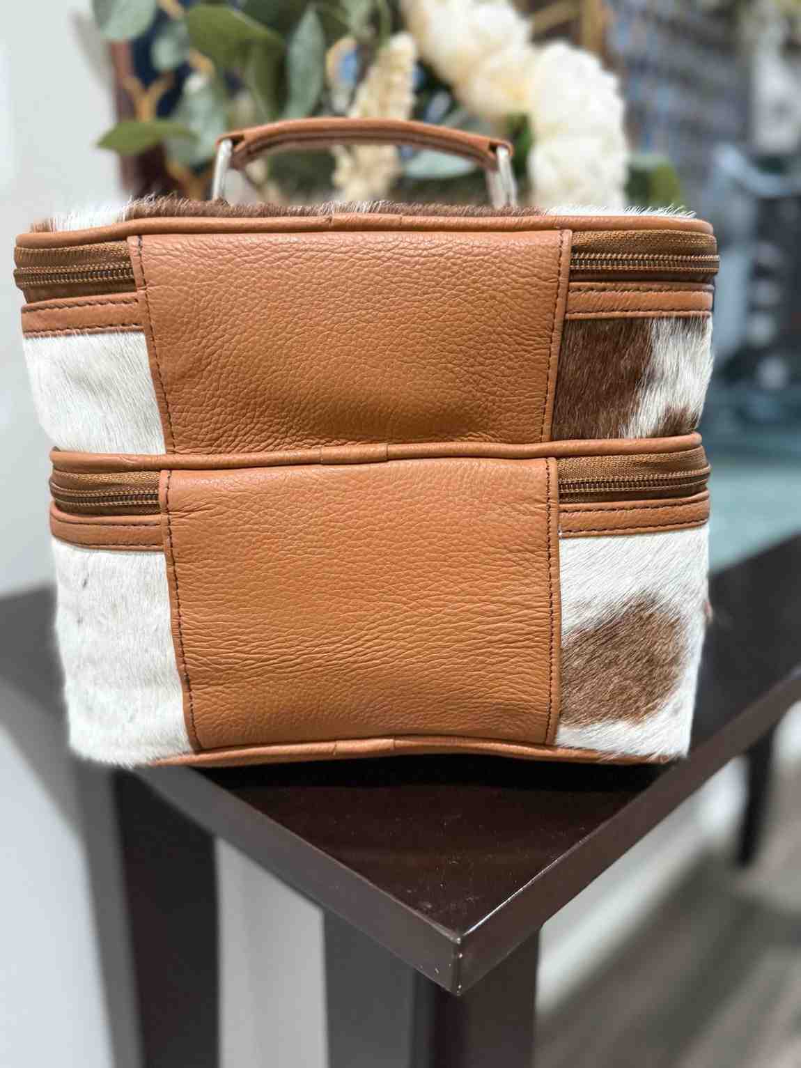 Cowhide Makeup Beauty Box – Cosmetic Case with Mirror