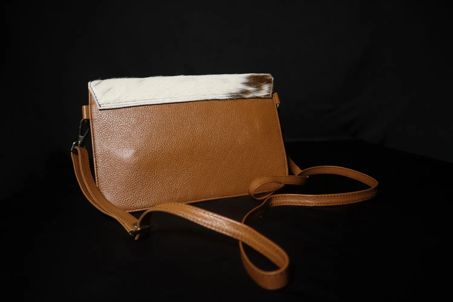 Slim Crossbody Bag Cowhide – Stylish Genuine Leather Bag for Women
