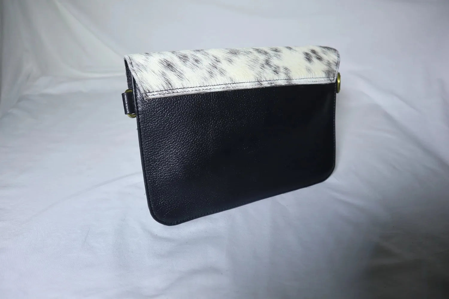 Slim Crossbody Bag Cowhide – Stylish Genuine Leather Bag for Women