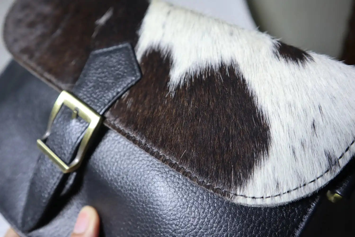 Slim Crossbody Bag Cowhide – Stylish Genuine Leather Bag for Women